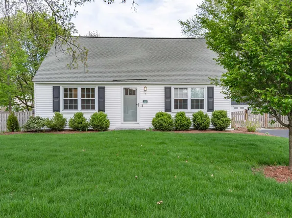 9 Terry Street, Nashua, NH 03064