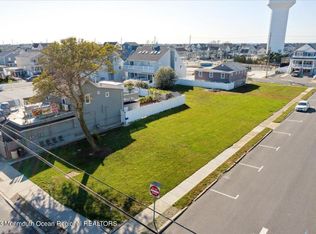 105 5th Ave, Seaside Heights, NJ 08751