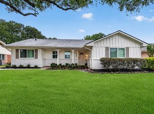 5006 Creekbend Dr, Houston, TX 77035