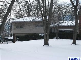 6640 Maywood Cir, Fort Wayne, IN 46819