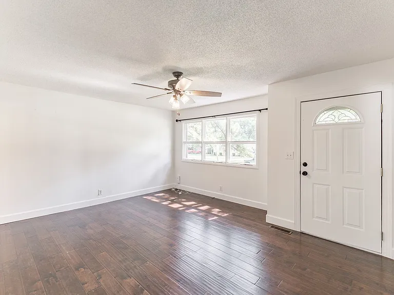 6415 Marsh Ave NW — Photo 4
