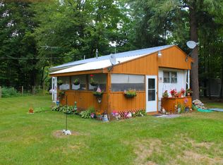 30215 E 2nd St, Drummond Island, MI 49726