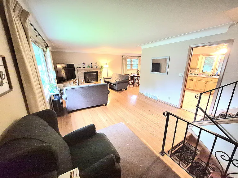 6821 Humboldt Ave S — Photo 4