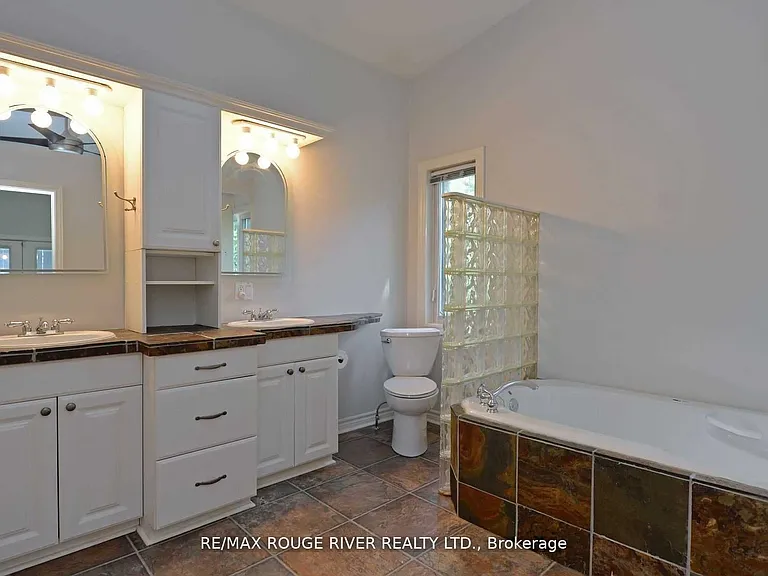 705 Front Rd #UPPER — Photo 9