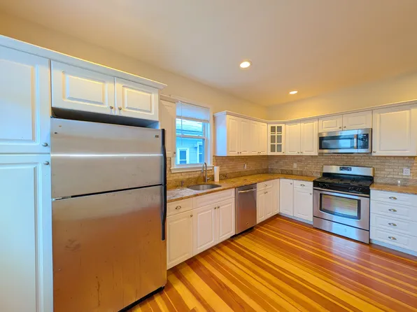 179 College Ave, Somerville, MA