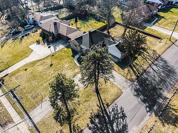 2nd image of 3021 Kalamazoo Ave SE
