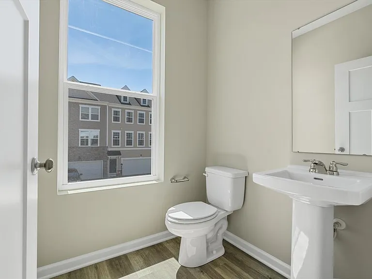 311 Alliance Dr — Photo 6