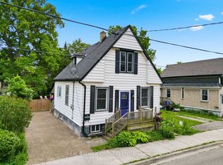 18 Mount Pleasant Ave, London, ON N6H 1C9