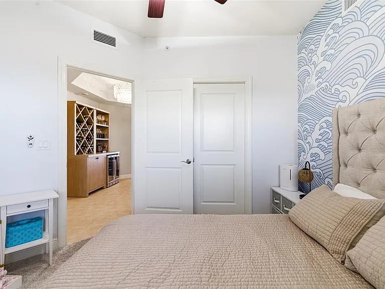 5823 Bowen Daniel Dr #702 — Photo 33