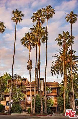 1st image of 2600 Abbot Kinney Blvd Unit 2