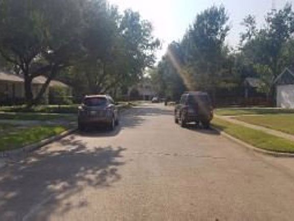 5th image of 4121 Lively Ln