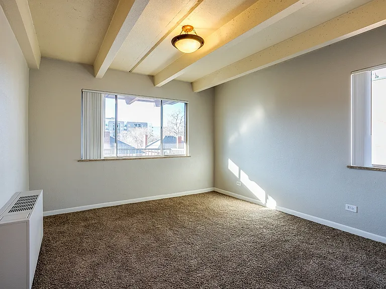 Terrace Arms Apartments — Photo 25