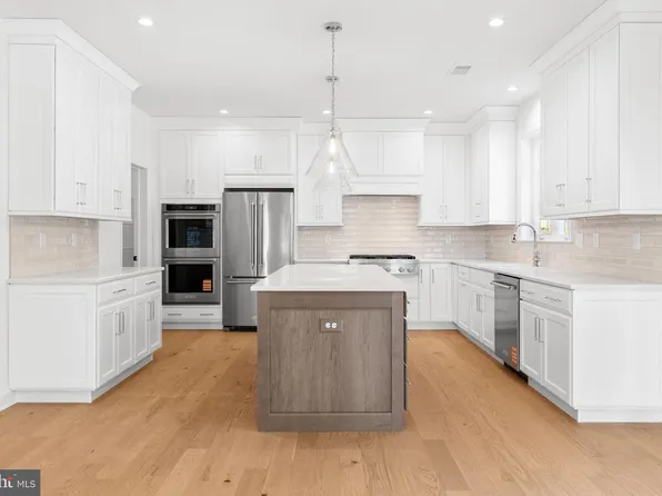 101 Lexington Mnr, Glenmoore, PA 19343