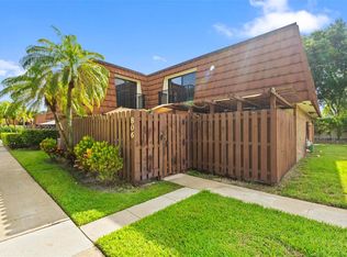 Lake Pine Village, Davie, FL 33325