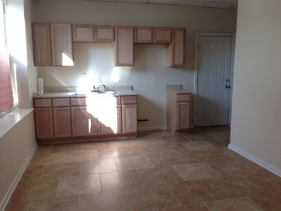 1st image of 5303 S Washtenaw Ave #1