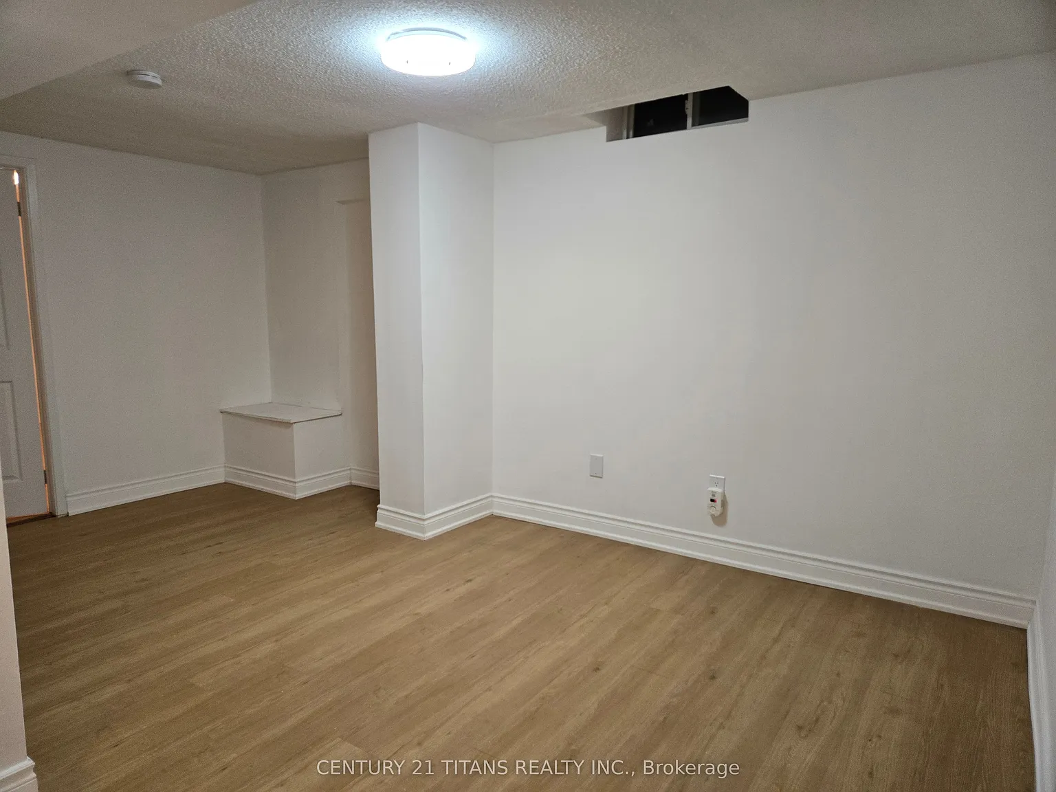 2 bed, $1,685 — Photo 2