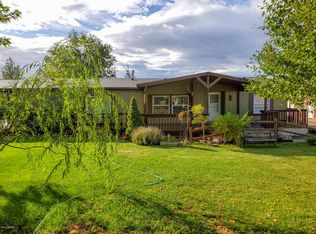 122 W Huntzinger Rd, Selah, WA 98942