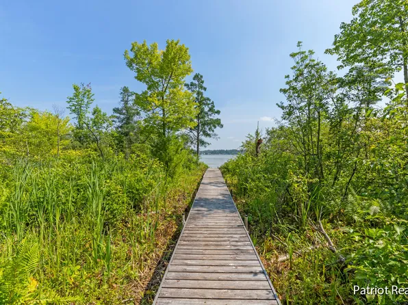 9375 S Benjamin Dr, Newaygo, MI 49337