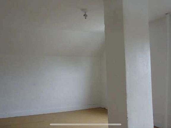 3rd floor bedroom