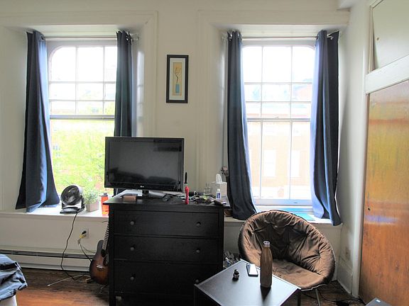 4th image of 1115 Spruce St #3A
