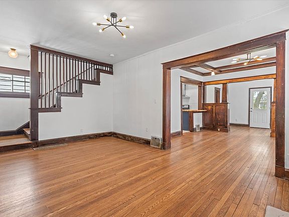 3rd image of 3619 Benton Blvd #1