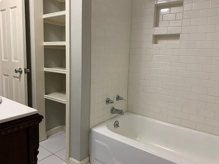 102 Heather Dr — Photo 16