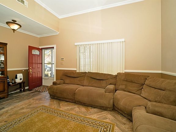 2nd image of 67 Chardonnay Dr