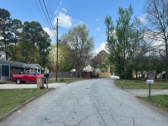 5th image of 4183 Jade Dr