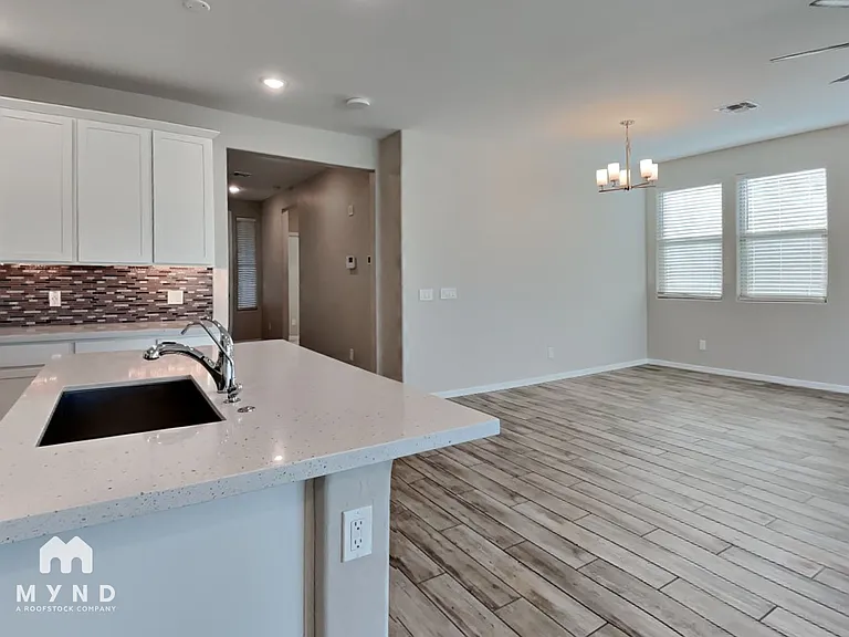15168 W Sherman St — Photo 2