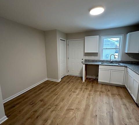 5th image of 906 Powhatan Blvd