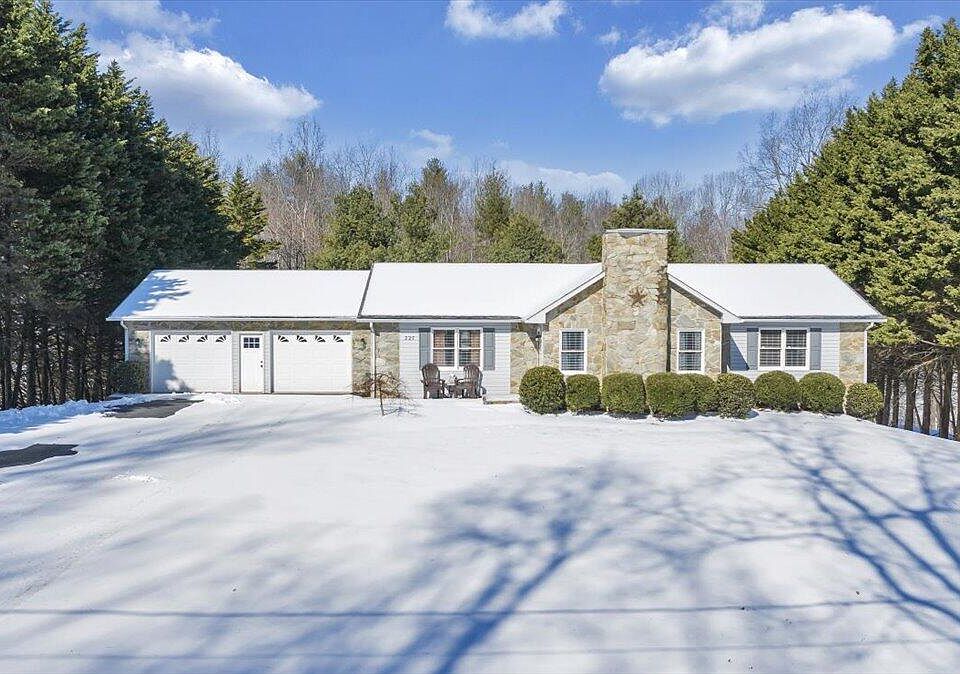 1st image of 225 Dillard Ln