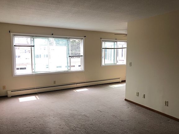 5th image of 1410 Acre St APT 204