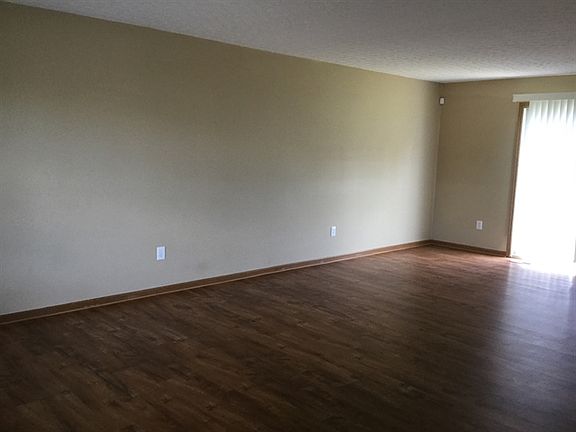 5th image of 5371 Princeton Ln