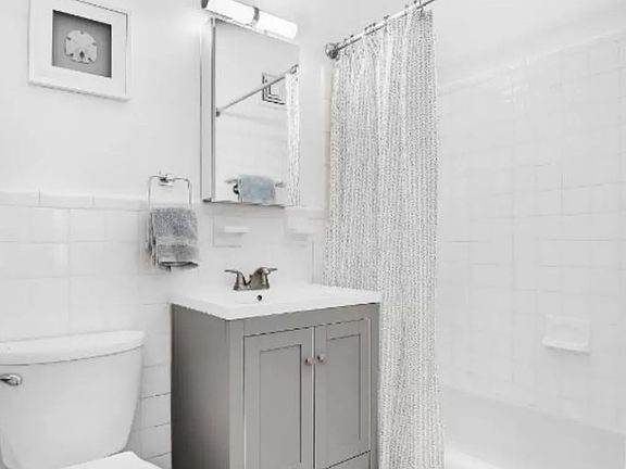 5th image of 440 E 62nd St APT 20H