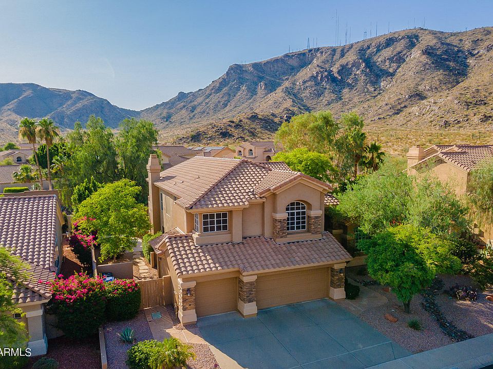 1st image of 1368 E Desert Flower Lane