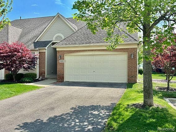 1st image of 5503 Elmhurst Dr #26