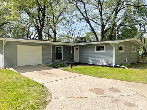 317 Country Club Ter Photo 1