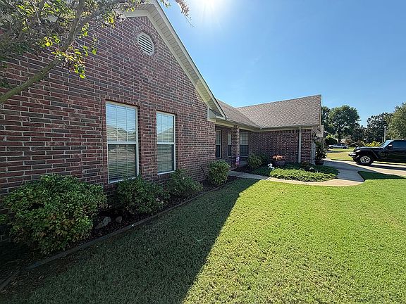 3rd image of 5115 Prestonwood Rd
