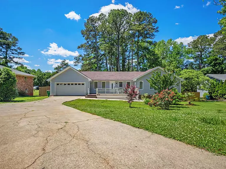 493 Greg Dr SW — Photo 39
