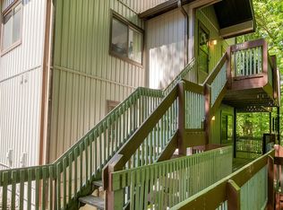 2153 Pinebrook Trl, Cuyahoga Falls, OH 44223