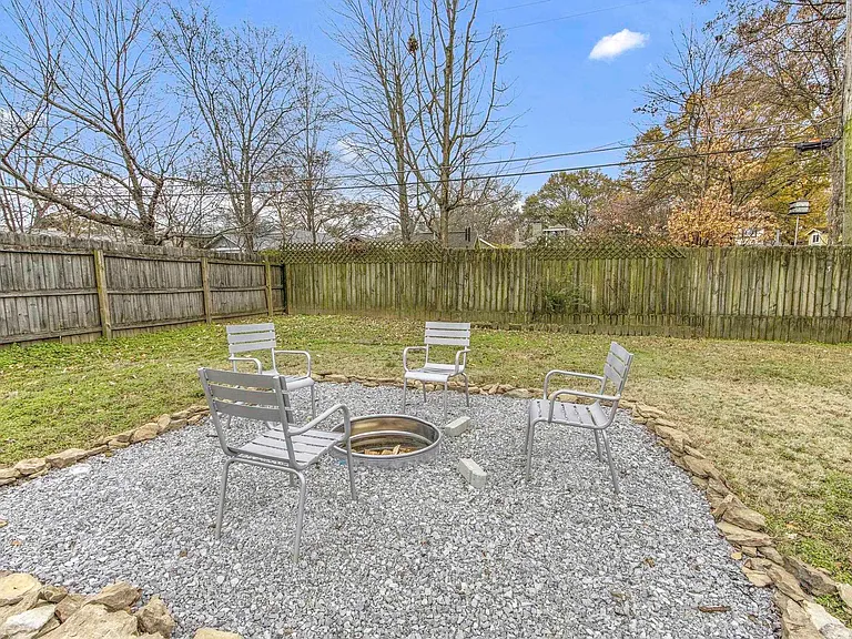 1855 Oliver Ave — Photo 35