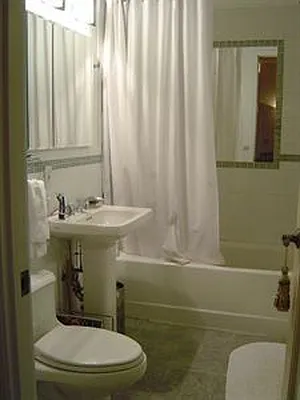 Rented by Douglas Elliman | media 19