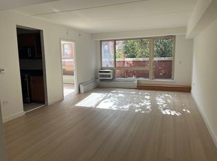 363 W 30th St #202, New York, NY 10001