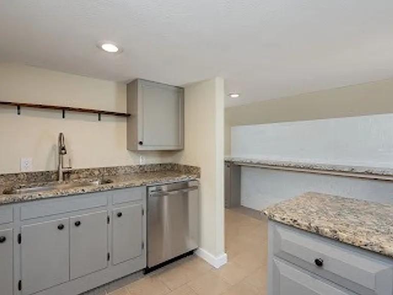 2615 West Main St — Photo 29
