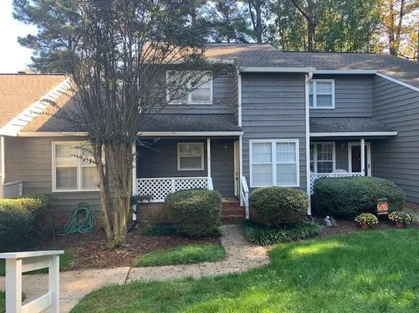 112 Lake Hollow Cir, Cary, NC 27513