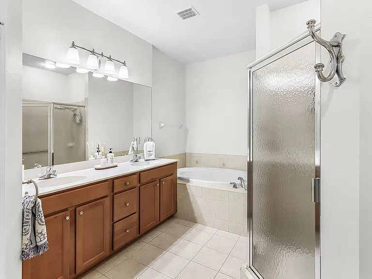 28105 Mandolin Ct #213 — Photo 12