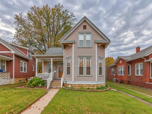 625 10th St, Tell City, IN 47586