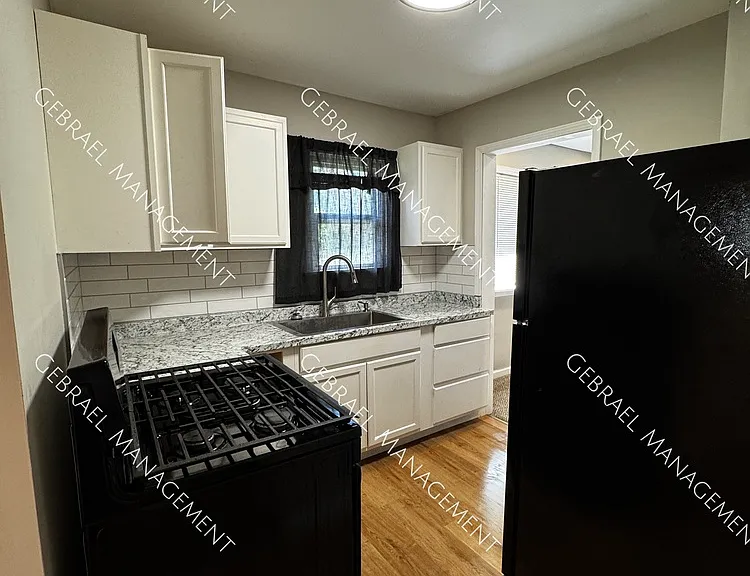 2131 Ohio Ave — Photo 2