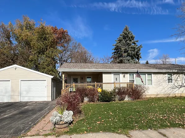 402 North St, Earlville, IL 60518