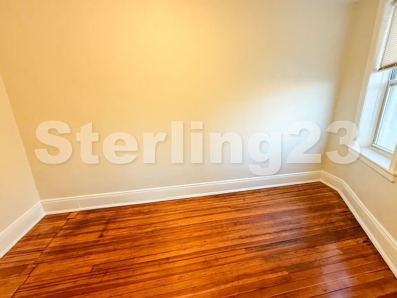 4th image of 30-17 31st St #4